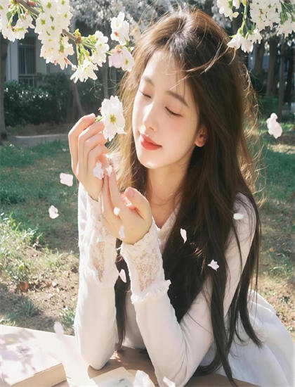 专业喜剧片评论：《朋友的妈妈》的技术创新与艺术成就 ——深入探索喜剧片的艺术世界